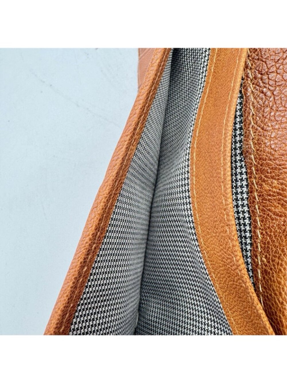 Spikes & Sparrow Genuine Leather Camel Color Wallet Tri-Fold RFID CC Protection - Picture 10 of 16